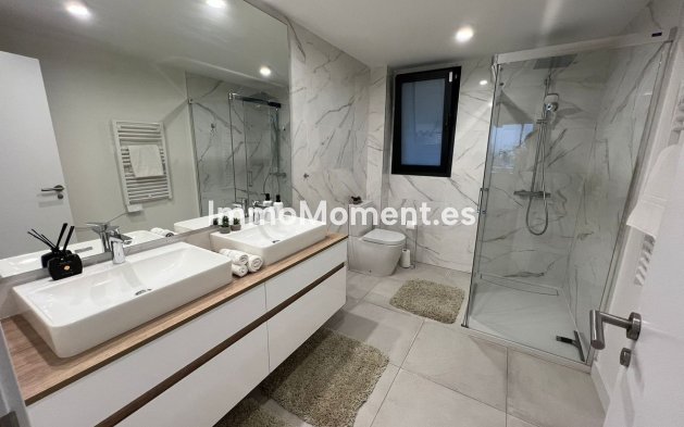 Wiederverkauf - Wohnung - Estepona  - Selwo