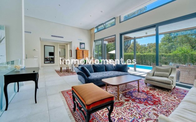 Wiederverkauf - Freistehende Villa - Estepona  - Estepona Centro