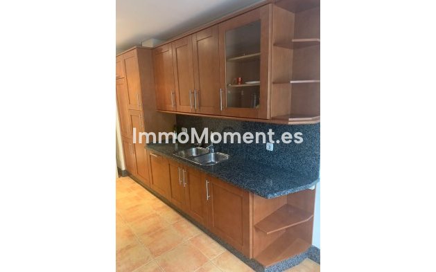 Resale - Apartment - Marbella - Bahía de Marbella