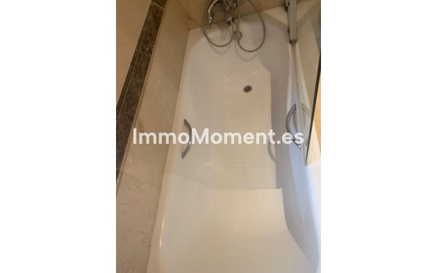 Resale - Apartment - Marbella - Bahía de Marbella