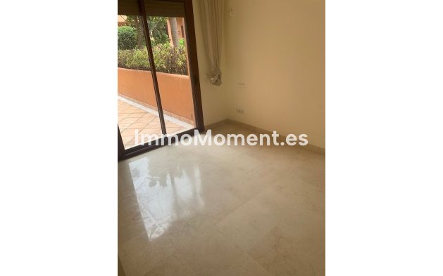 Resale - Apartment - Marbella - Bahía de Marbella