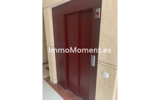 Resale - Apartment - Marbella - Bahía de Marbella