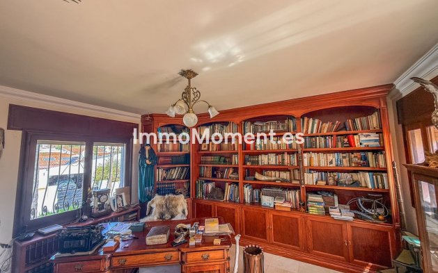 Revente - Villa individuelle - Estepona  - New Golden Mile