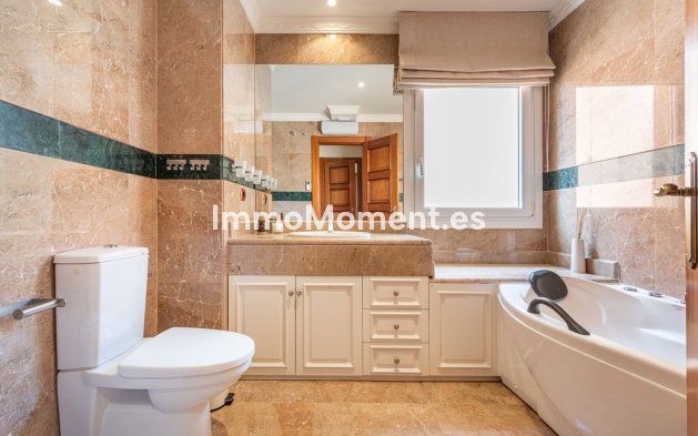 Wiederverkauf - Wohnung - Marbella - Nueva Andalucía