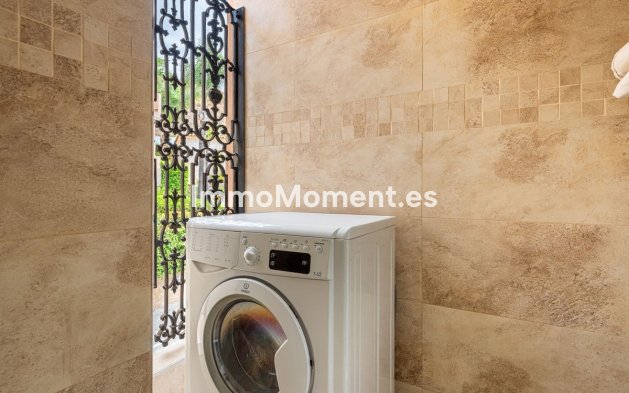 Wiederverkauf - Wohnung - Marbella - Nueva Andalucía