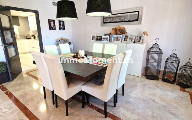 Wiederverkauf - Freistehende Villa - Marbella - Santa Clara