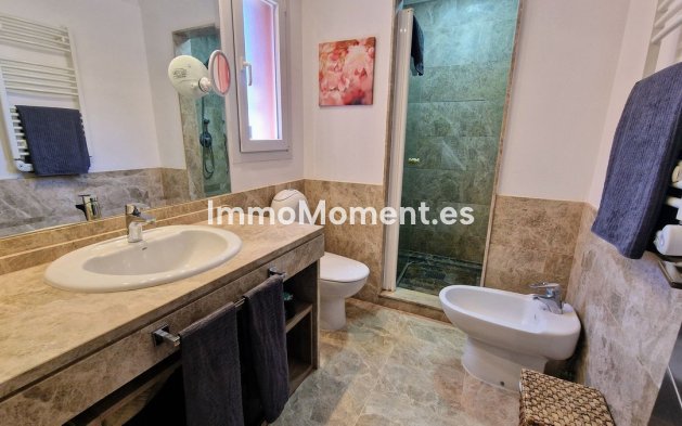 Wiederverkauf - Freistehende Villa - Marbella - Santa Clara