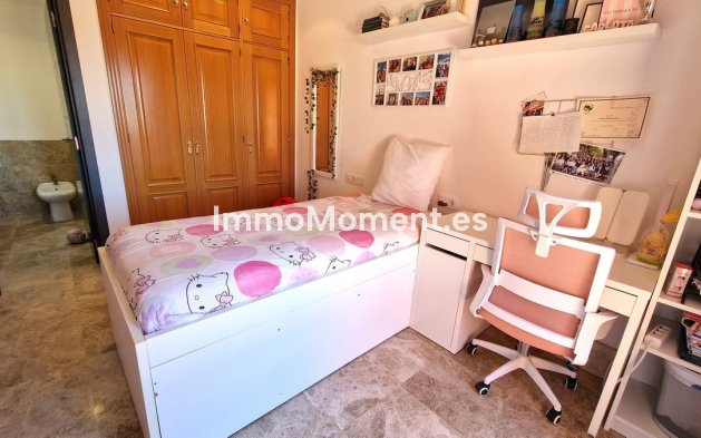 Wiederverkauf - Freistehende Villa - Marbella - Santa Clara