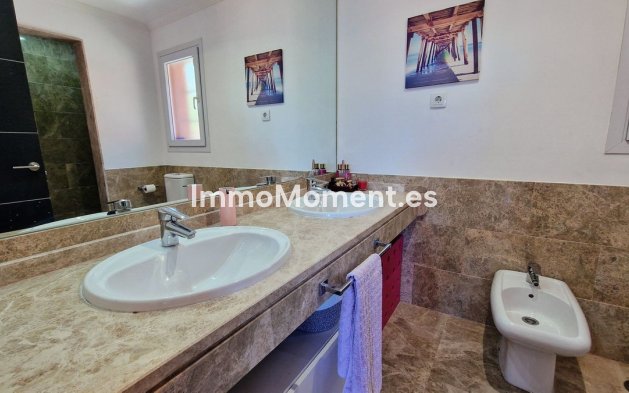 Wiederverkauf - Freistehende Villa - Marbella - Santa Clara