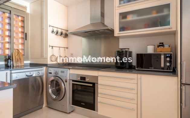 Wiederverkauf - Wohnung - Estepona  - Estepona Centro