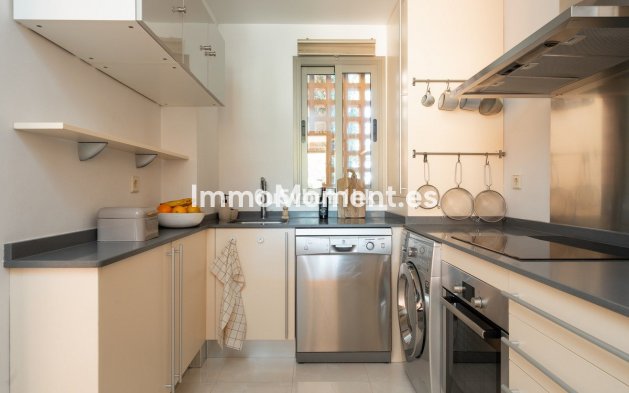 Wiederverkauf - Wohnung - Estepona  - Estepona Centro