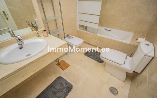 Wiederverkauf - Wohnung - Marbella - Nueva Andalucía