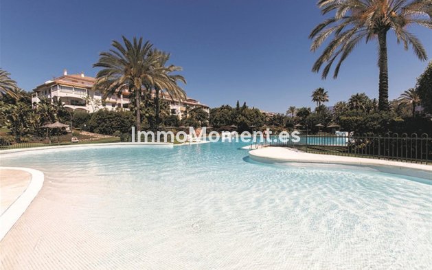 Wiederverkauf - Wohnung - Marbella - Nueva Andalucía
