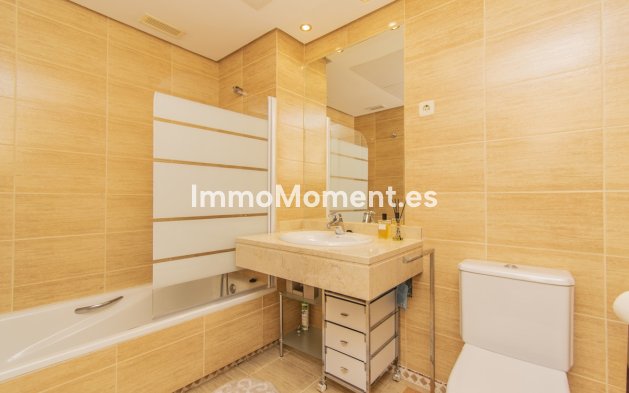 Wiederverkauf - Wohnung - Marbella - Nueva Andalucía