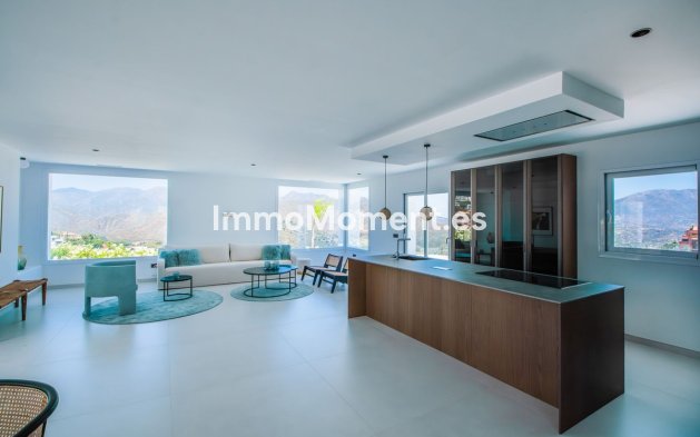 Wiederverkauf - Freistehende Villa - Marbella - La Mairena