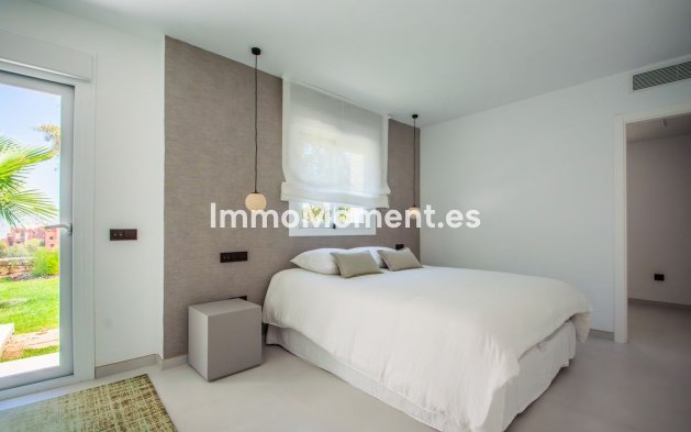 Wiederverkauf - Freistehende Villa - Marbella - La Mairena