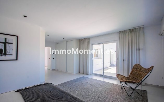 Wiederverkauf - Freistehende Villa - Marbella - La Mairena