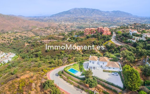 Wiederverkauf - Freistehende Villa - Marbella - La Mairena