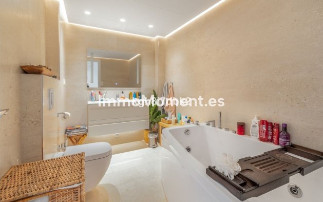 Wiederverkauf - Wohnung - Benalmadena - Benalmadena Centro
