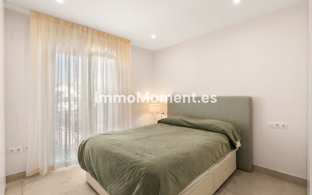 Revente - Maison mitoyenne - Estepona  - Estepona Centro