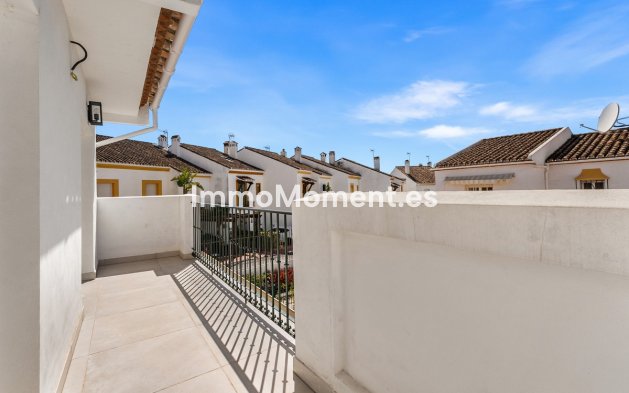 Revente - Maison mitoyenne - Estepona  - Estepona Centro