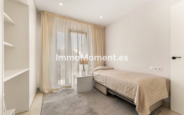 Revente - Maison mitoyenne - Estepona  - Estepona Centro