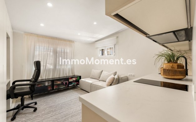 Revente - Maison mitoyenne - Estepona  - Estepona Centro