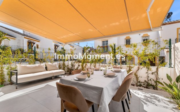 Revente - Maison mitoyenne - Estepona  - Estepona Centro