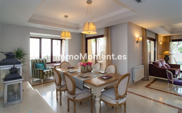 Resale - Detached villa - Marbella - Nueva Andalucía