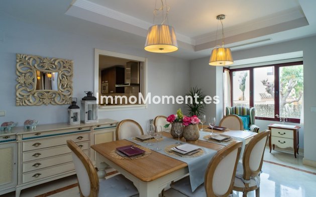 Resale - Detached villa - Marbella - Nueva Andalucía