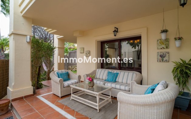 Resale - Detached villa - Marbella - Nueva Andalucía