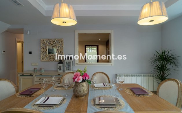 Resale - Detached villa - Marbella - Nueva Andalucía