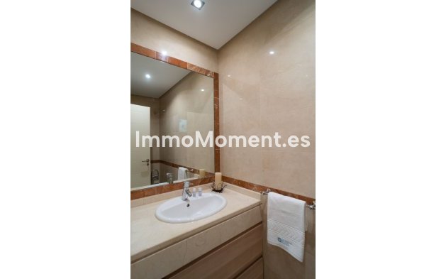 Resale - Detached villa - Marbella - Nueva Andalucía