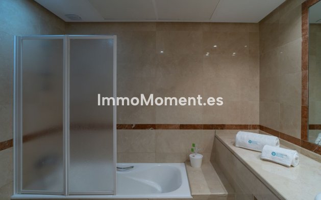 Resale - Detached villa - Marbella - Nueva Andalucía