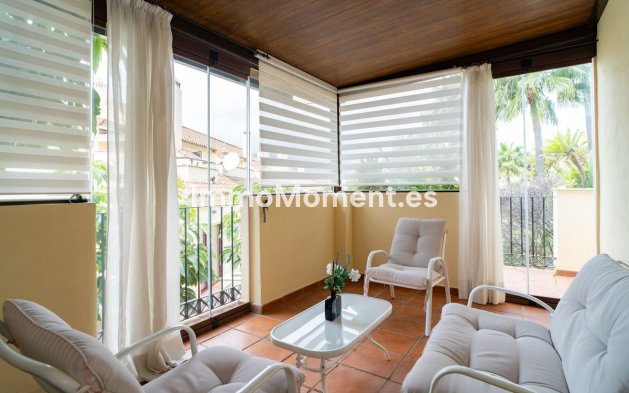 Resale - Detached villa - Marbella - Nueva Andalucía