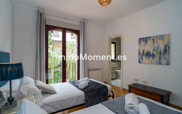 Resale - Detached villa - Marbella - Nueva Andalucía