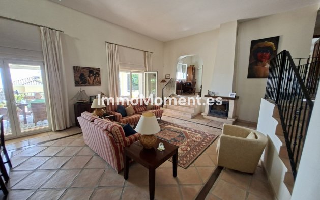 Resale - Detached villa - Manilva - La Duquesa