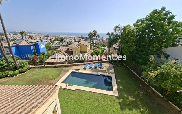 Resale - Detached villa - Manilva - La Duquesa
