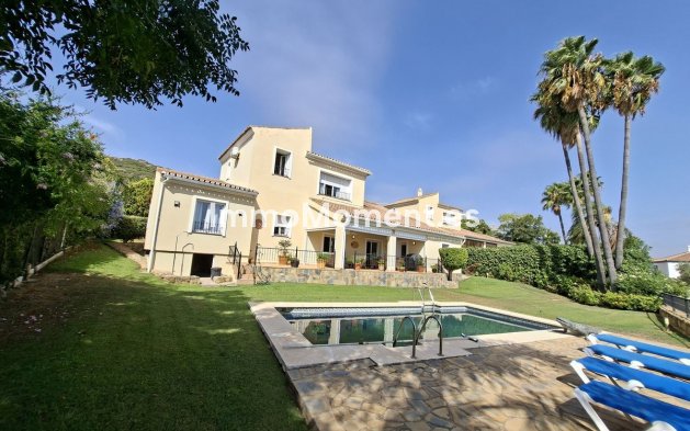 Resale - Detached villa - Manilva - La Duquesa