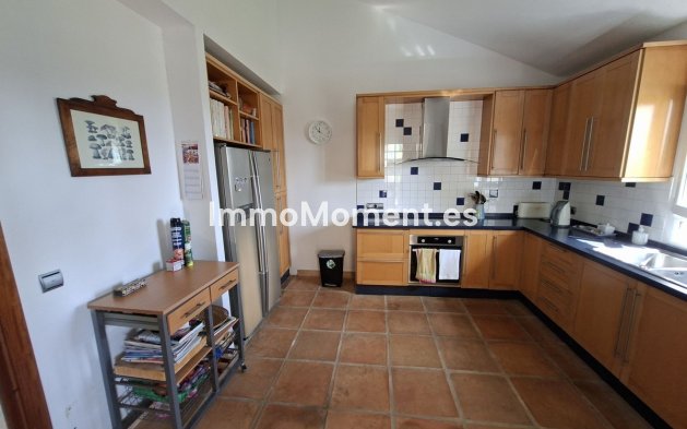 Resale - Detached villa - Manilva - La Duquesa
