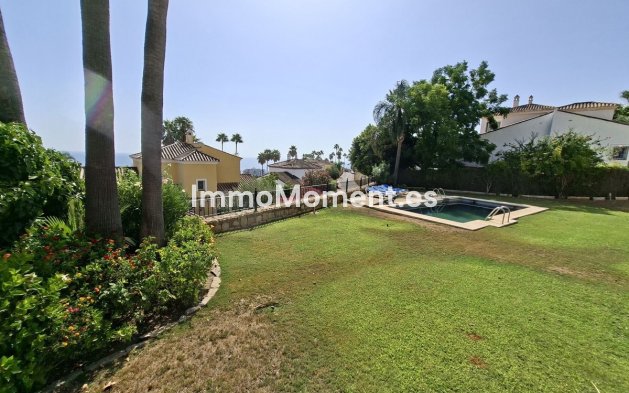 Resale - Detached villa - Manilva - La Duquesa