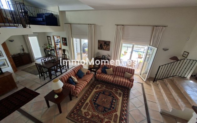 Resale - Detached villa - Manilva - La Duquesa