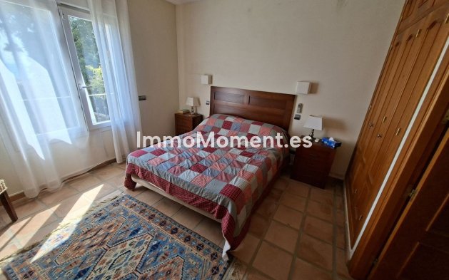 Resale - Detached villa - Manilva - La Duquesa