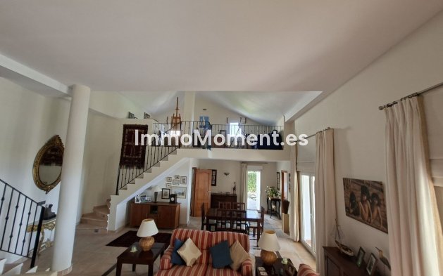 Resale - Detached villa - Manilva - La Duquesa