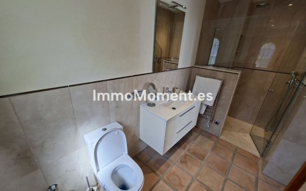 Resale - Detached villa - Manilva - La Duquesa