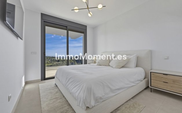 Resale - Apartment - Mijas - La Cala Golf