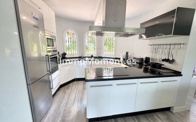 Wiederverkauf - Freistehende Villa - Mijas - Sierrezuela
