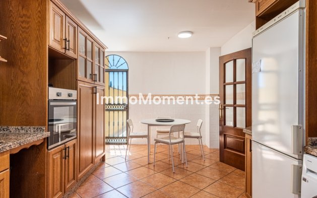 Revente - Villa individuelle - Estepona  - Estepona Centro