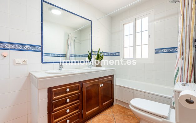 Revente - Villa individuelle - Estepona  - Estepona Centro
