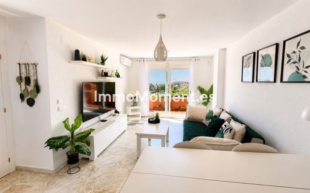 Resale - Apartment - Manilva - La Duquesa